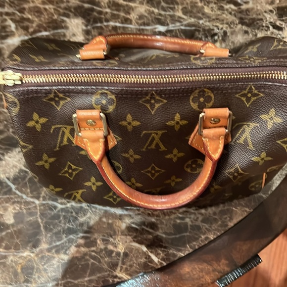 LV doctors small bag in a good condition - Picture 4 of 5